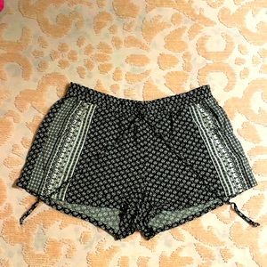 Dressy Print Shorts With Pockets